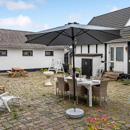 Awesome In With Wifi Apartman Allinge-Sandvig