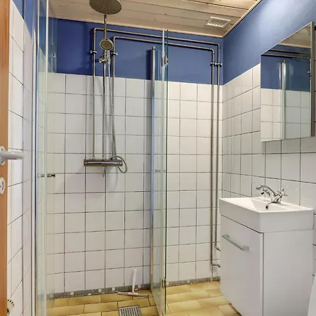 Appartement Awesome In With Wifi